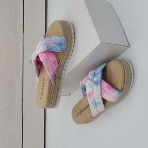 Olivia Miller, Size 8 sandal